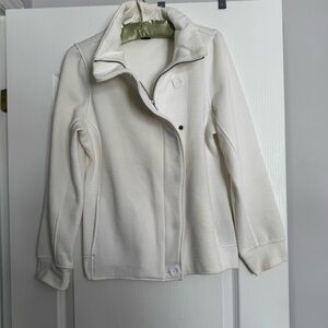 Twik by Simon’s. Off-White stylish and warm sports jacket. Ptp 20 inches